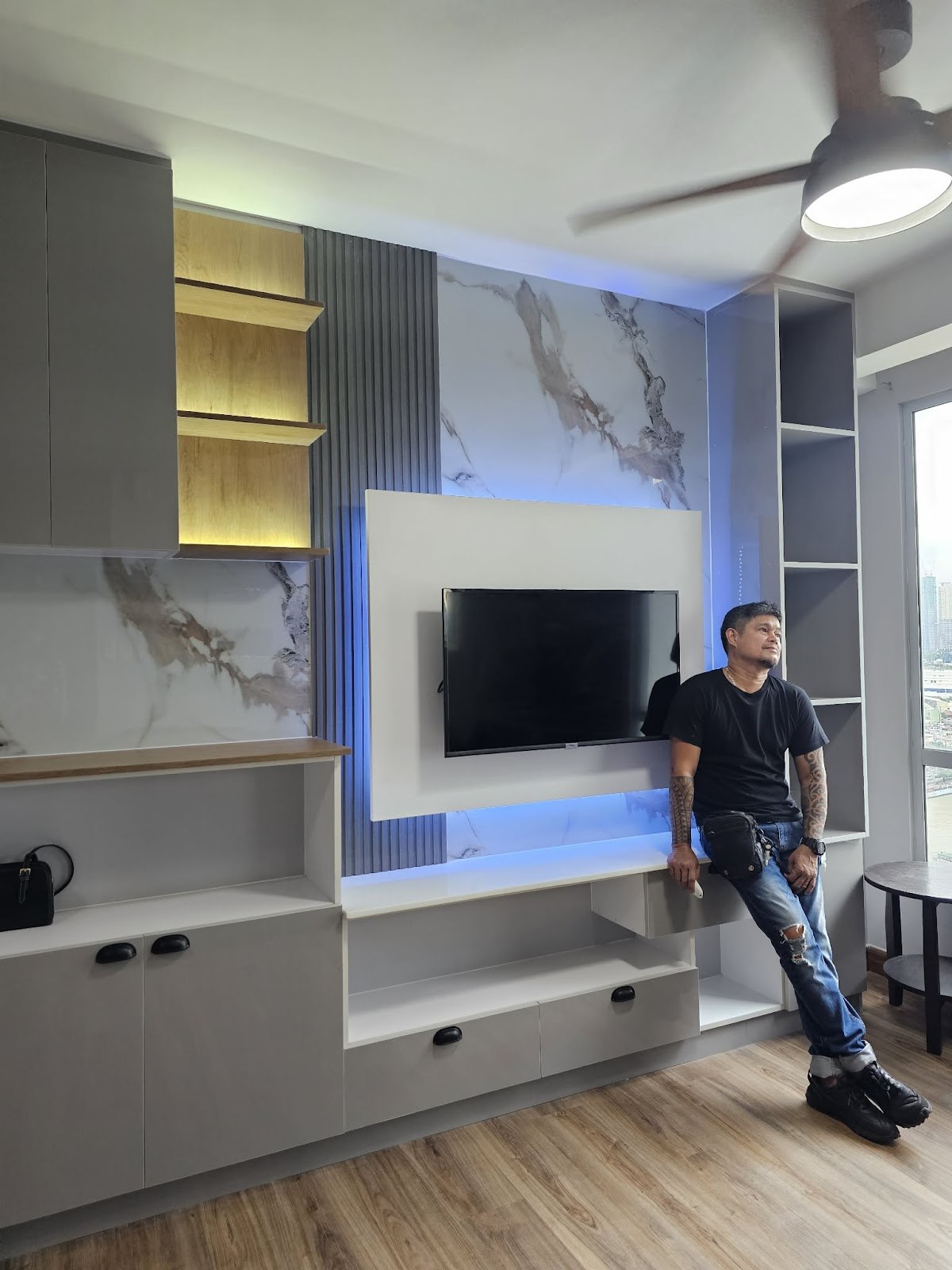TV consoles & feature walls by MS Gabaldon, project photo